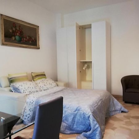 Nibre Appartement Milaan Buitenkant foto
