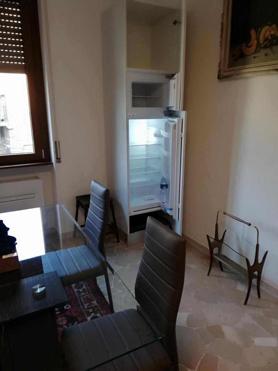 Nibre Appartement Milaan Buitenkant foto
