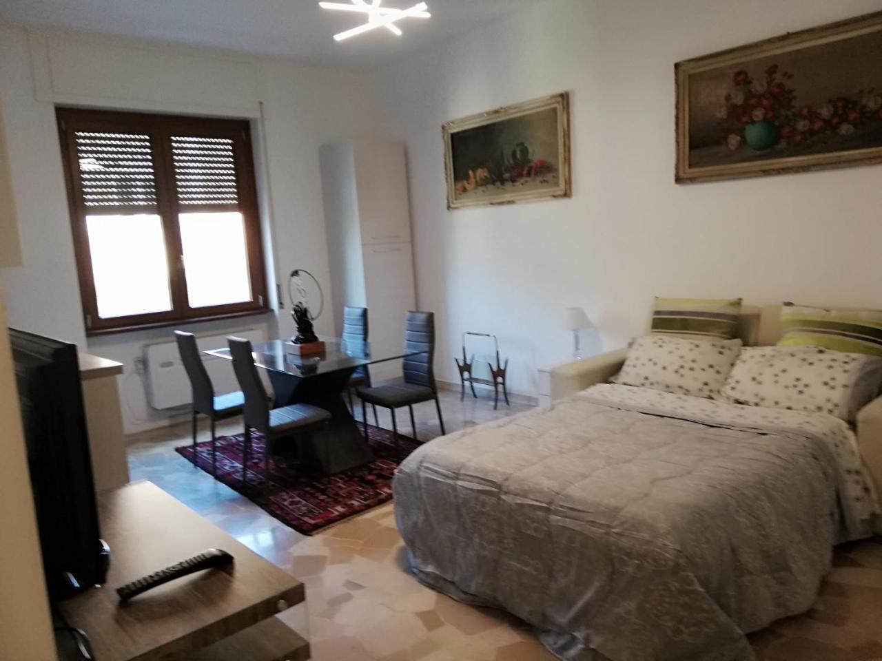 Nibre Appartement Milaan Buitenkant foto