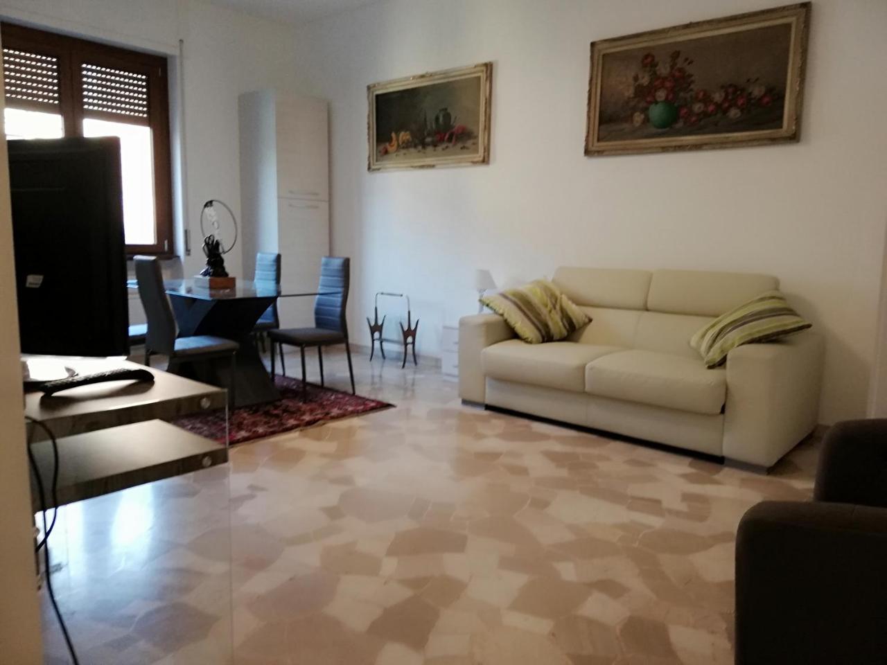 Nibre Appartement Milaan Buitenkant foto